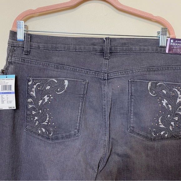 Gloria Vanderbilt Slimming Amanda Jeans. Size 18. NWT. - Picture 4 of 8